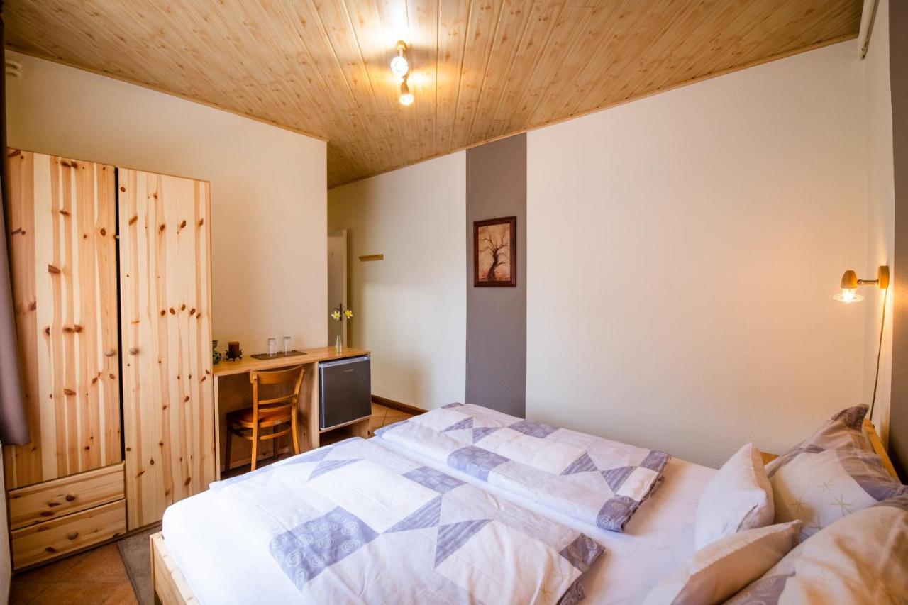 Bonifert Vendeghaz Hotell Dunabogdány Exteriör bild